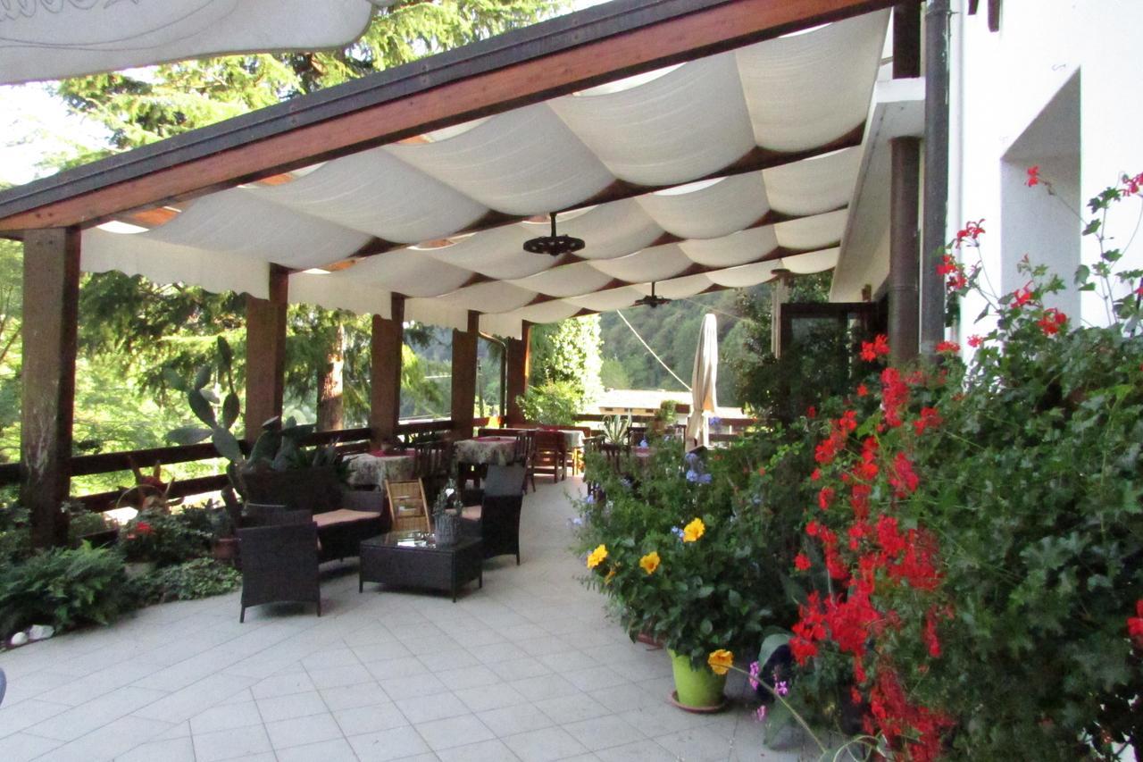 Albergo Alla Trota Pulfero Extérieur photo
